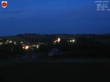 04 : 00