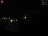 01 : 44