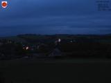 04 : 32