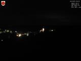 23 : 04
