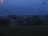 04 : 32