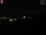 23 : 08