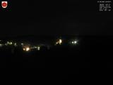 23 : 00