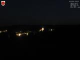 22 : 56