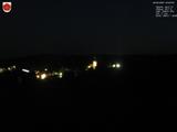 23 : 00