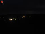 22 : 04