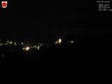 23 : 04