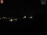 03 : 00