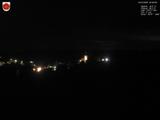 23 : 00