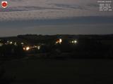 02 : 00