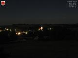 22 : 04