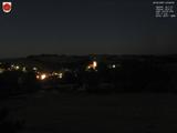 23 : 08