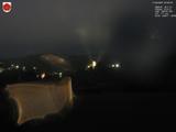 02 : 00