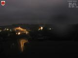 05 : 32