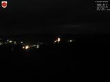 23 : 04