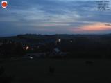 19 : 48