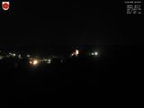 22 : 04