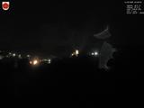 03 : 00