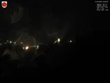 03 : 52
