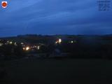 06 : 00
