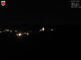 23 : 04