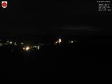03 : 00