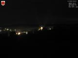 05 : 32