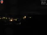 22 : 08