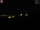 02 : 00