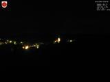03 : 00