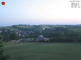 21 : 08