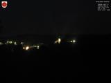 23 : 00
