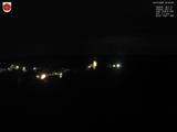 23 : 00