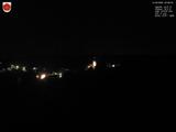 23 : 08
