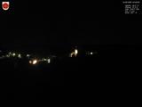 03 : 32