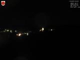 03 : 04