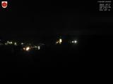 23 : 00