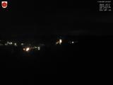 23 : 04