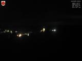 03 : 00