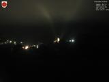 03 : 00