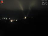 03 : 04