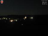 22 : 00