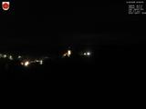 03 : 00