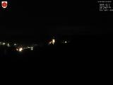 03 : 04