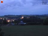 06 : 00