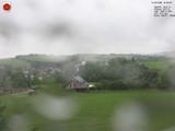 14 : 00