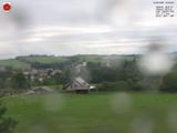 16 : 04
