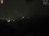 22 : 08