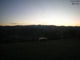 05 : 44