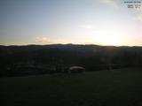 06 : 10